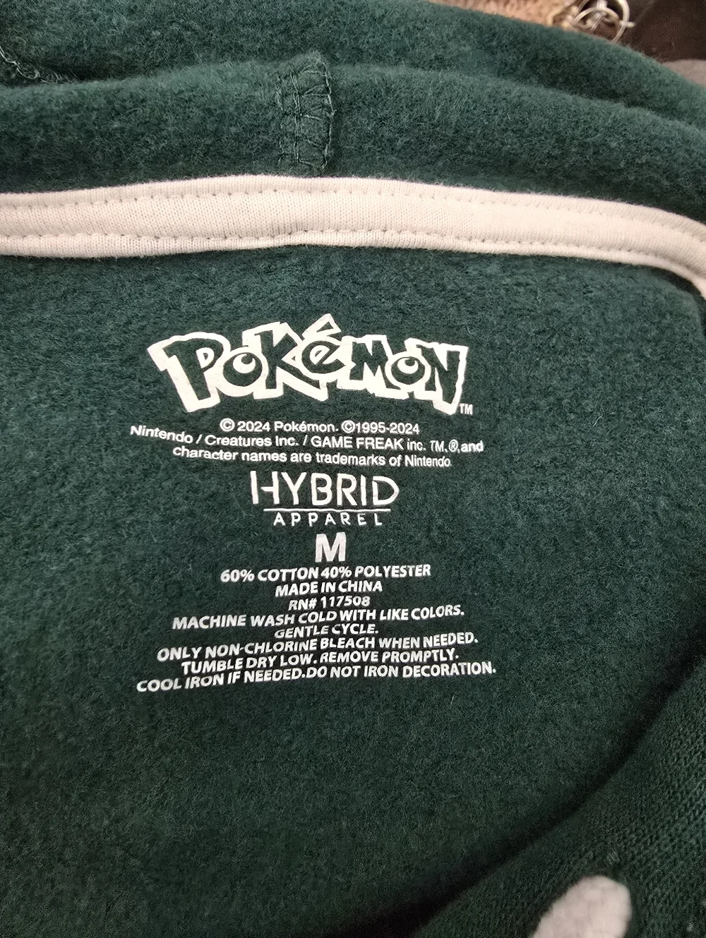 Hybrid Mens Pokemon Gang Regular Fit Printed Fleece Hoodie Green Size Medium - Picture 2 of 4